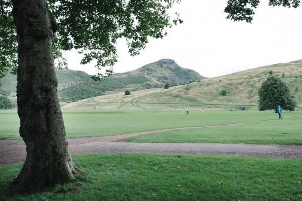 Beautiful City Centre Apartment - Holyrood Park