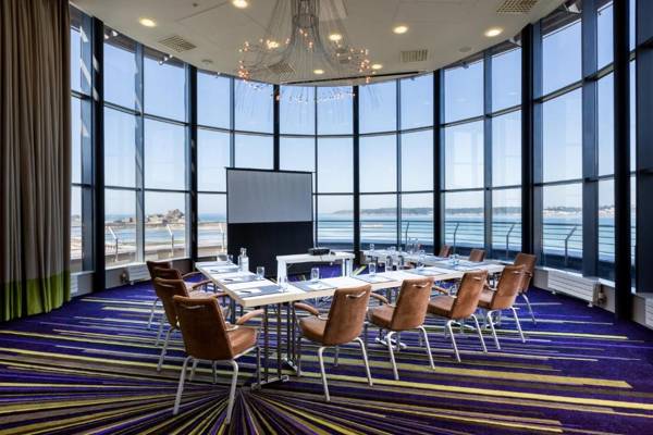 Radisson Blu Waterfront Hotel Jersey