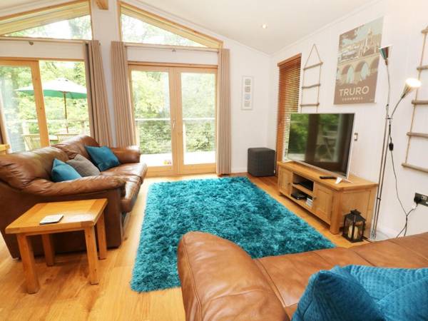 2 Stonerush Valley Looe