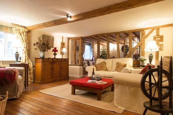 Wren Cottage a very cosy historic Coastal Cottage in a pretty little village