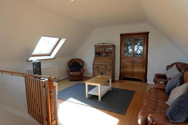 Y Bwthyn - Cosy Cottage with Parking