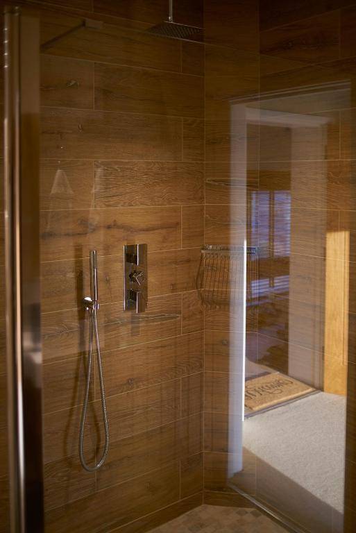 The Three Chimneys Country Pub