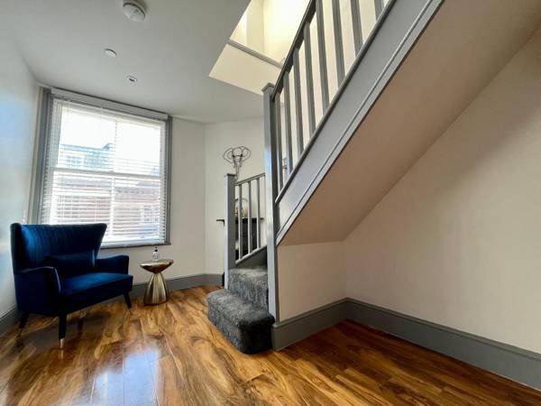 Market Street Penthouse