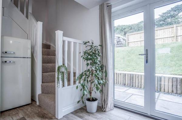 Brook Cottage - 2 Bedroom Cottage - Dale