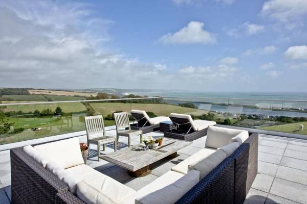 Golden Meadow Torcross