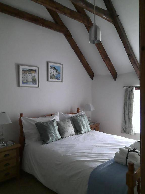 the bluebell cottage