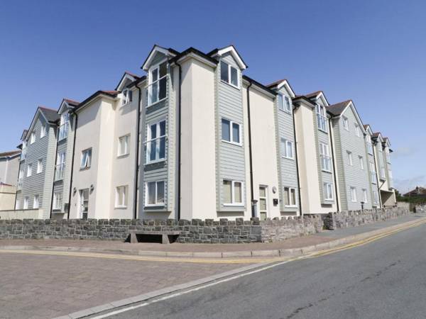 10 Pen Llanw Tides Reach