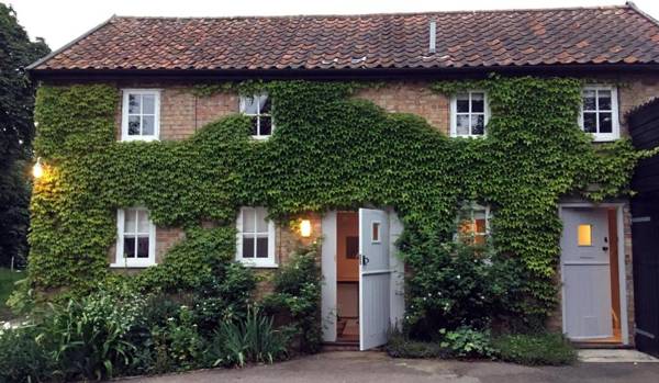 Kings Head Low House