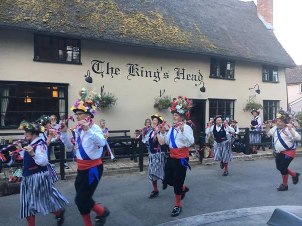 Kings Head Low House