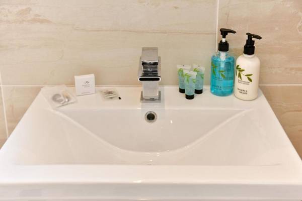 Just Stay Wales - Heatherslade House Southgate