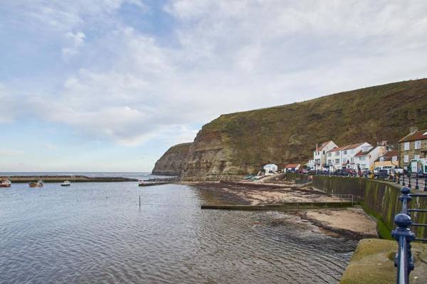 Host & Stay - Gun Gutter House