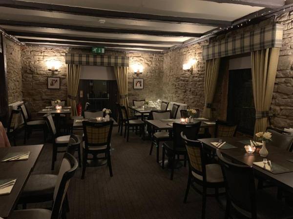 Lion and Unicorn Hotel