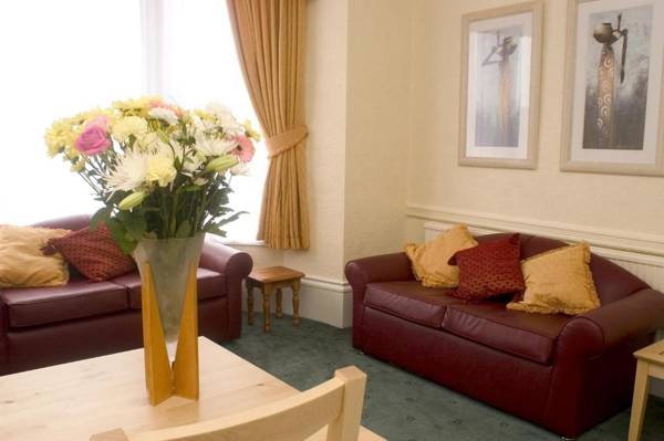 Arrandale Apartments