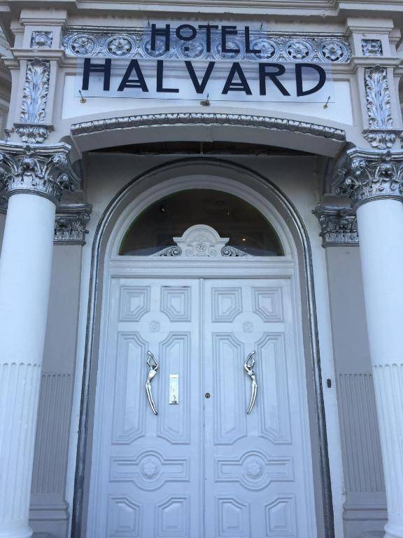 Halvard Hotel