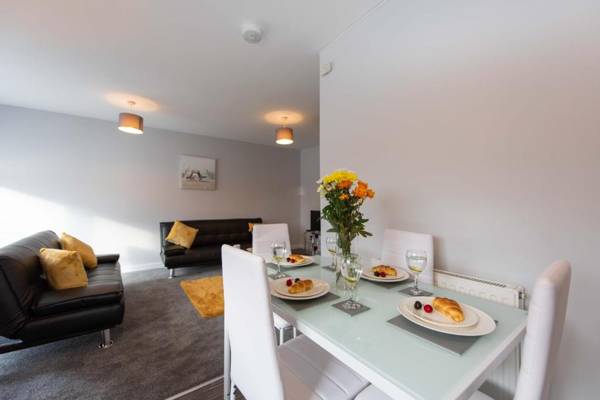 PREMIER - Wishaw En-Suite Apartment