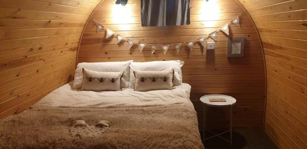 The Little Hide - Grown Up Glamping