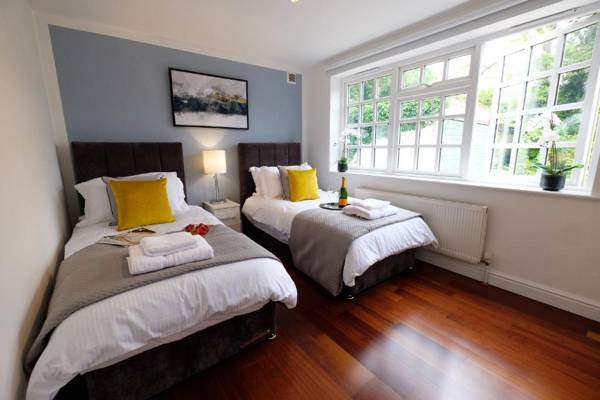 Riverwalk Apartment One