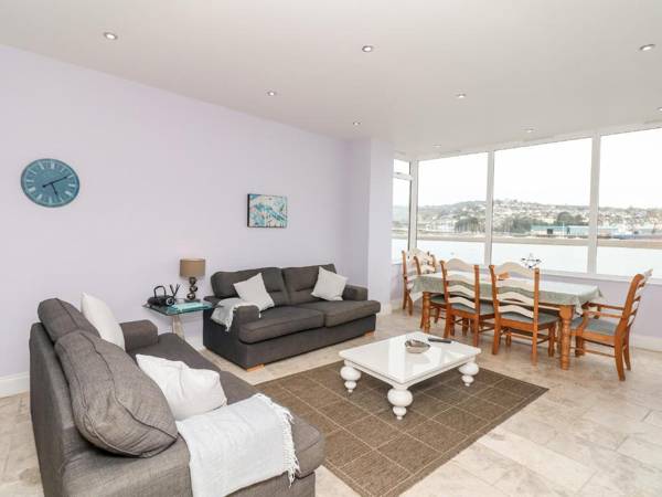 The Dolphins Shaldon