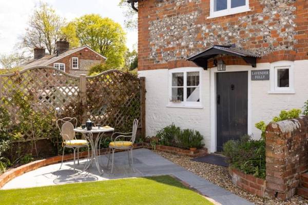 Lavender FollyCosy Accommodation Central Alresford