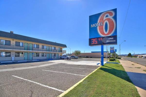 Motel 6-Douglas AZ