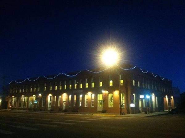 Windsor Hotel & Restaurant