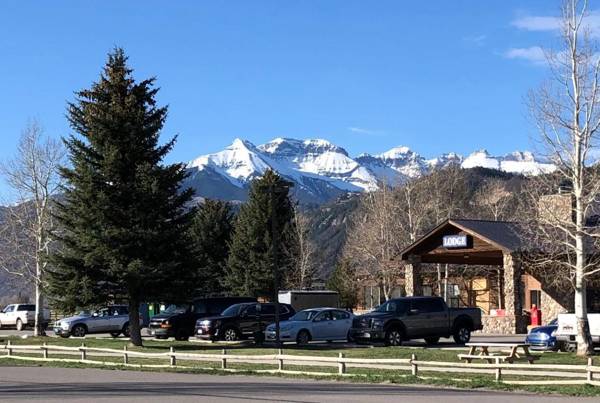 Ridgway Lodge and Star Saloon