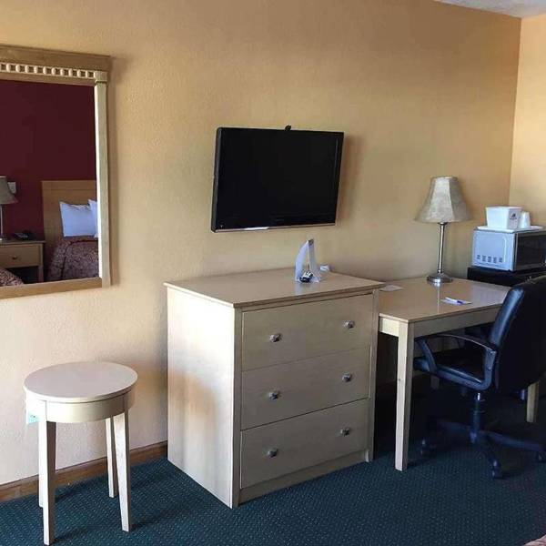 Workspace - Quiet Corner Inn