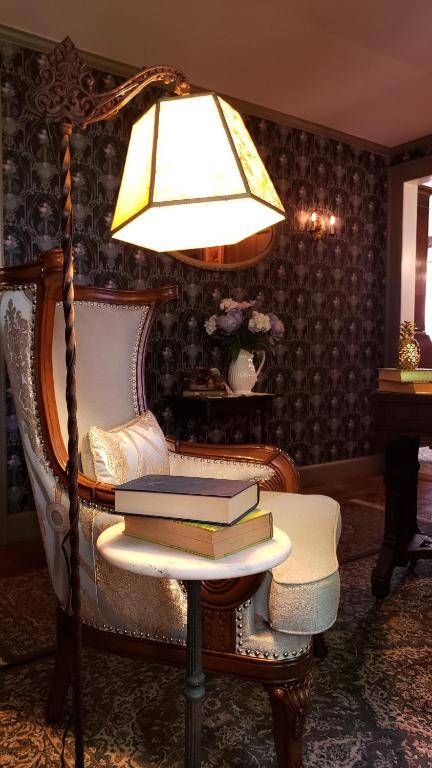 Westbrook Inn Bed and Breakfast