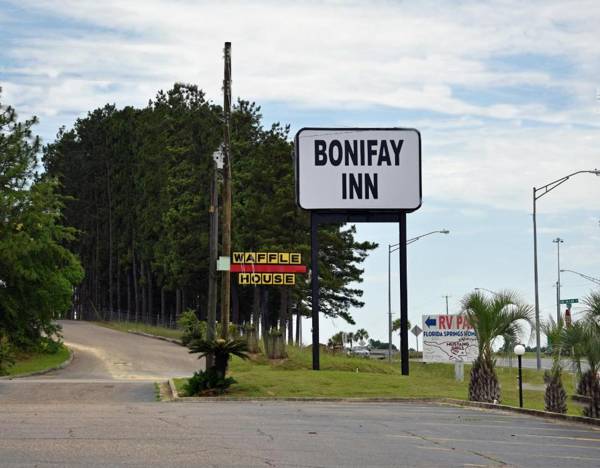 Bonifay Inn
