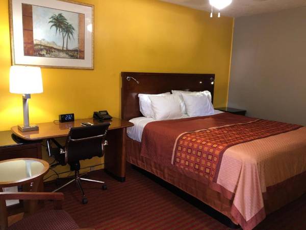 Workspace - Ellijay Inn - Downtown Ellijay