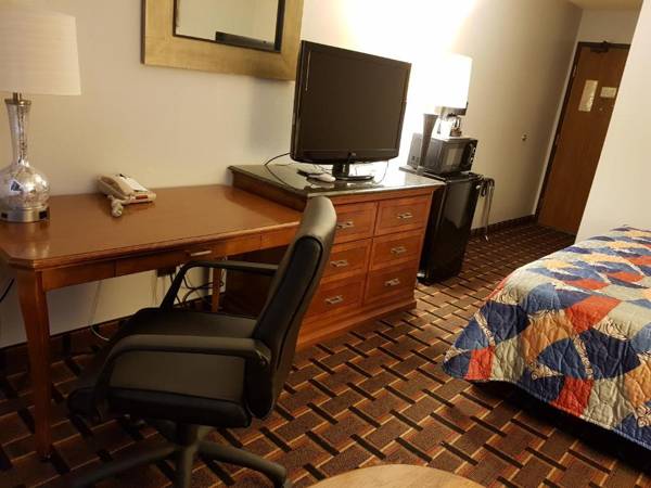 Workspace - Le Mars Inn and Suites