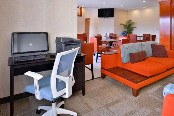 Workspace - SureStay Plus Hotel by Best Western Ottumwa
