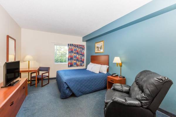 Reston Inn & Suites