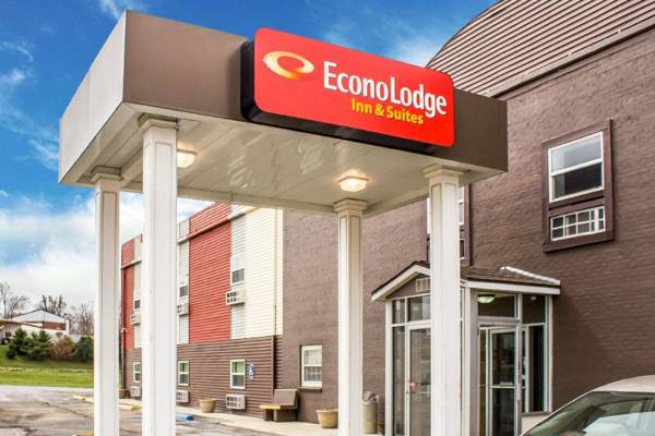 Econo Lodge Inn & Suites Walnut