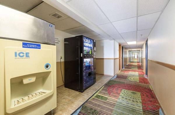 Motel 6-Kewanee IL