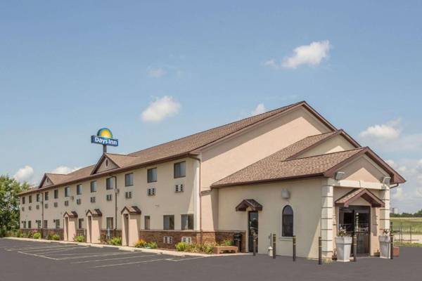 Days Inn by Wyndham Le Roy/Bloomington Southeast