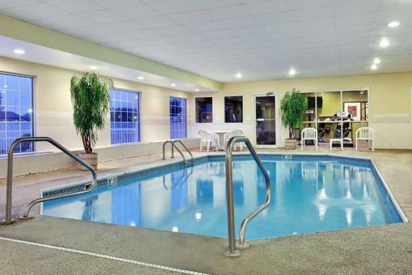 Country Inn & Suites by Radisson Rock Falls IL