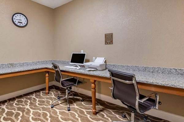 Workspace - Comfort Inn Hebron-Lowell Area