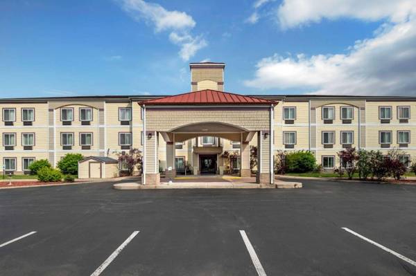 Quality Inn Rensselaer near I-65