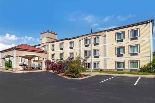 Quality Inn Rensselaer near I-65