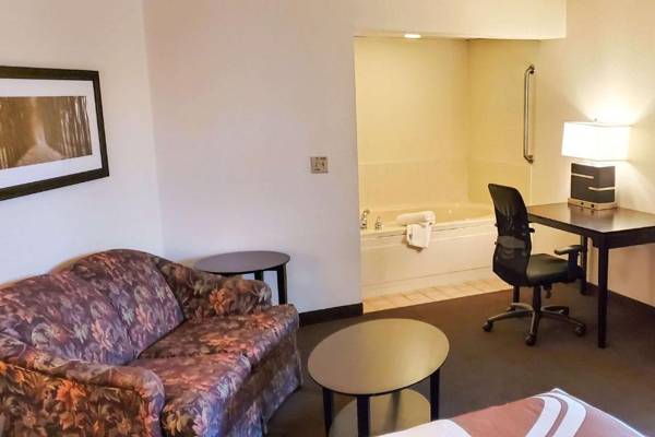 Workspace - Quality Inn Atchison