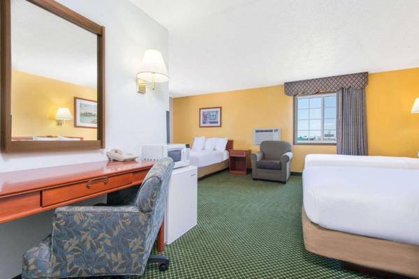 Days Inn by Wyndham Great Bend