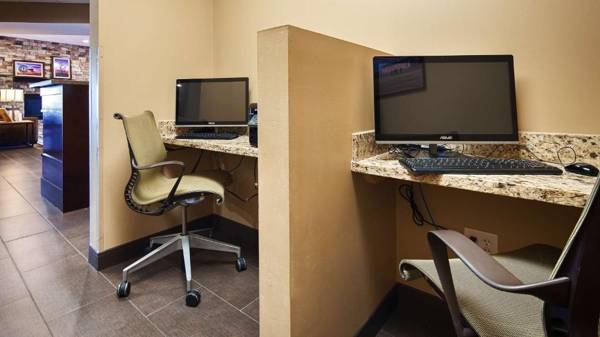 Workspace - Best Western Plus Night Watchman Inn & Suites