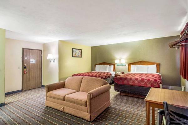 Econo Lodge Lansing - Leavenworth