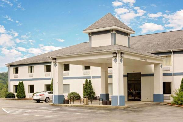 Days Inn by Wyndham West Liberty