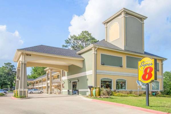 Super 8 by Wyndham Mansfield LA