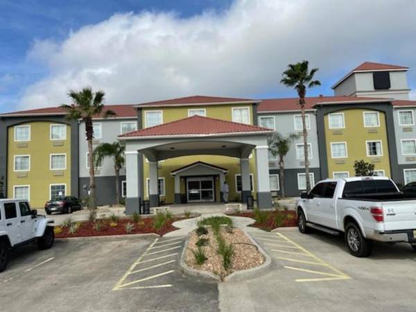 Heritage Inn and Suites