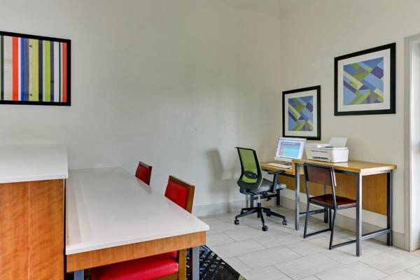 Workspace - Holiday Inn Express & Suites Bad Axe an IHG Hotel