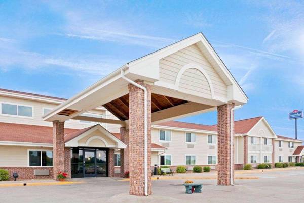 AmericInn by Wyndham Oscoda Near AuSable River