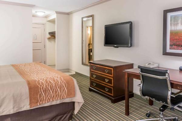 Workspace - Comfort Inn Plainwell